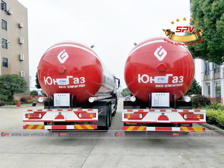 LP Gas Tanker Sinotruk - B